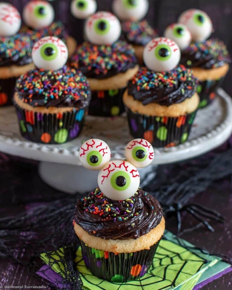 Eyeball Cupcakes Recipe